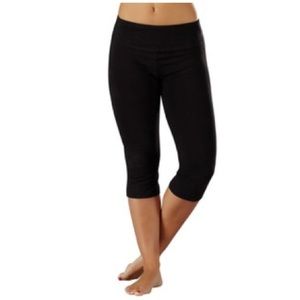 Marika Magical Balance Tummy Control Capris